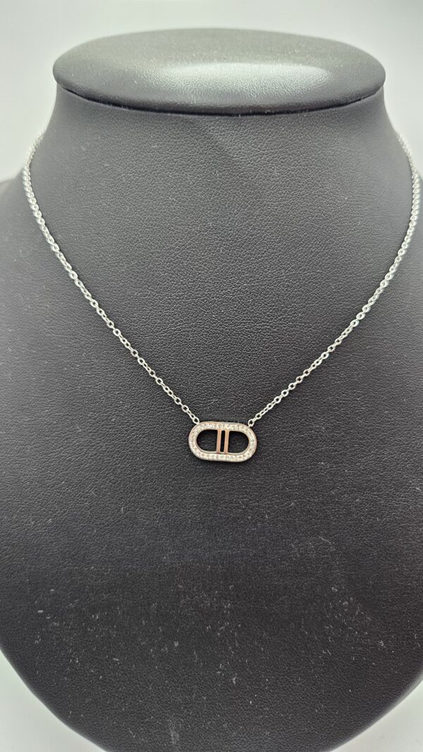 CHAINE CHIC EN "ACIER INOXYDABLE"