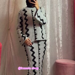 ENSEMBLE JUPE GRIS ZIGZAG NOIR EN MAILLE