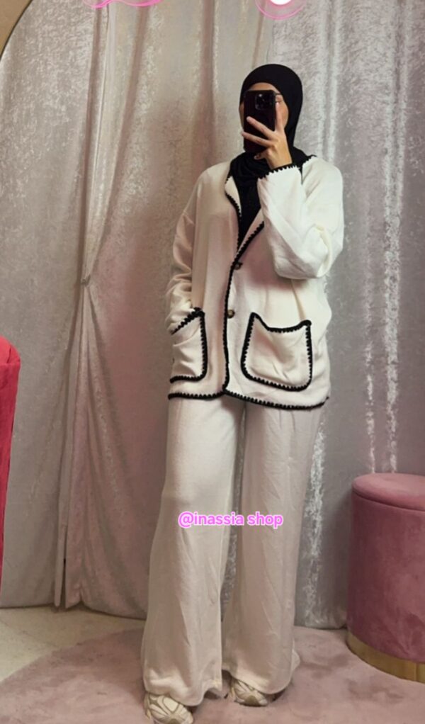 ENSEMBLE BLANC BORDURE ZIGZAG NOIR